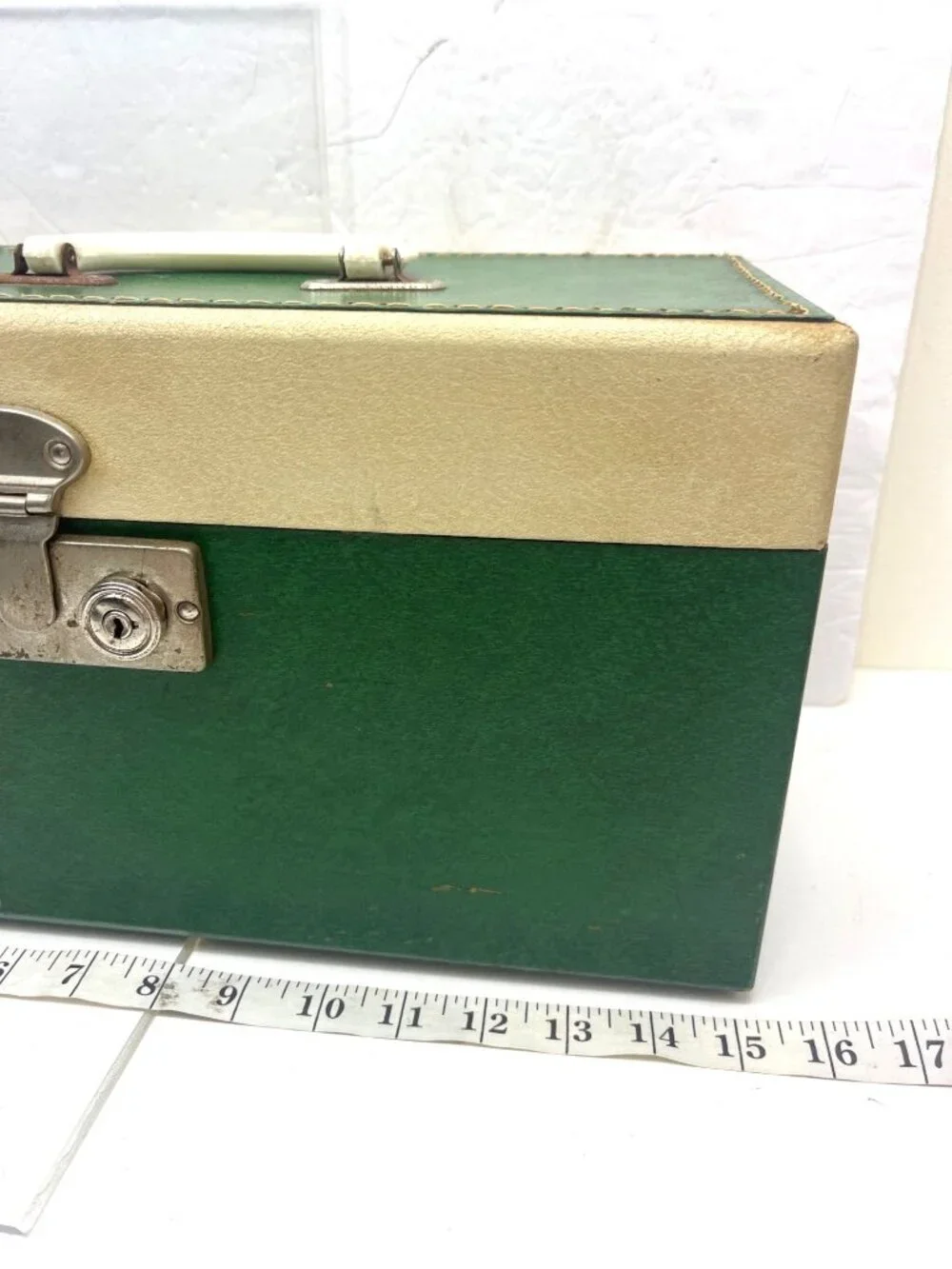 Vintage Green/Cream Storage Box W/Red Interior Handle & Locking Clasp 15